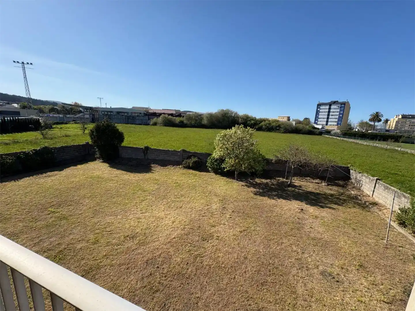 Piso en venta en Ribadeo con Jardín privado, Parquet y Trastero