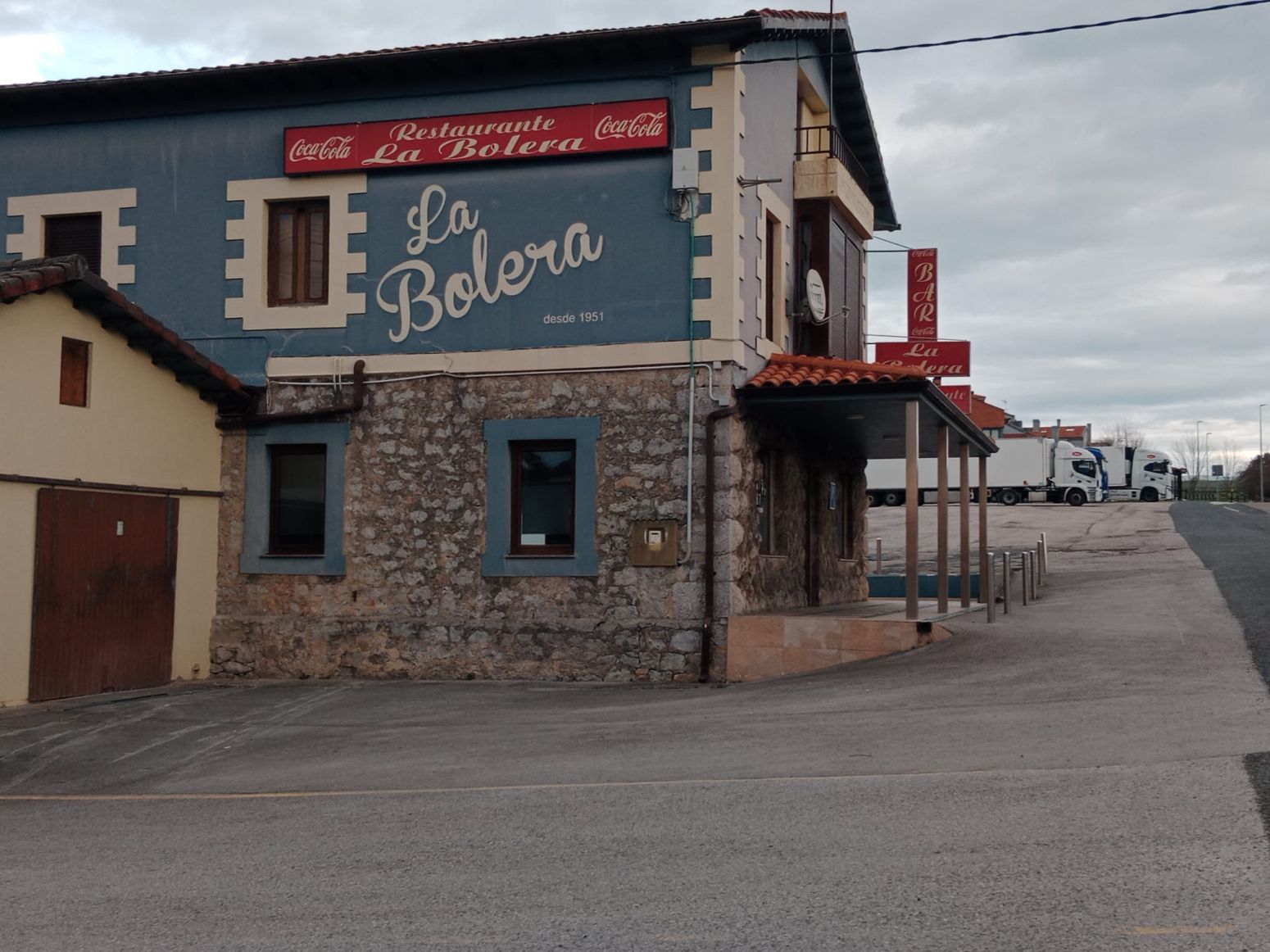 Premises for sale in Ribamontán al Monte