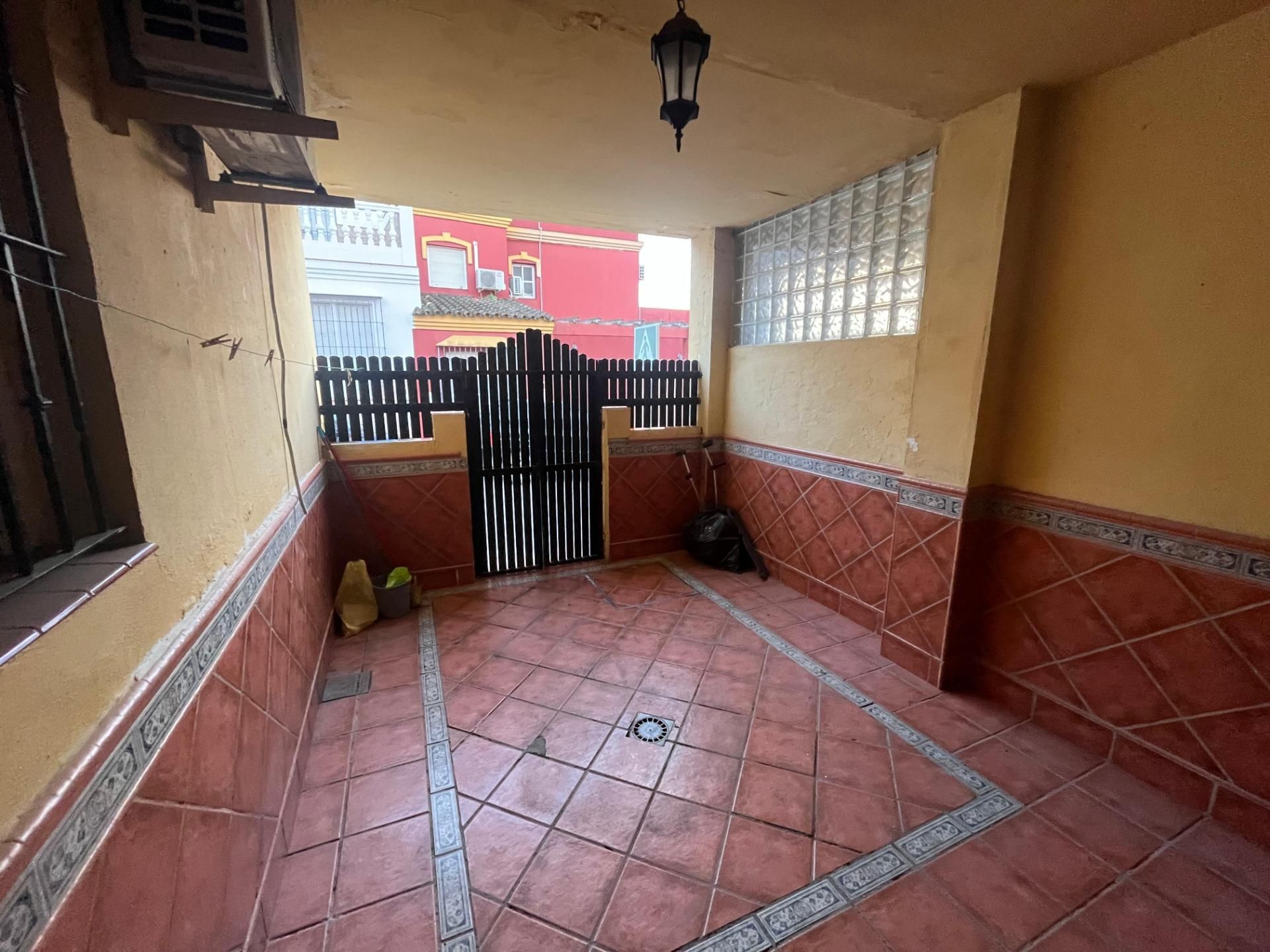 Vista exterior de Casa o xalet en venda en La Puebla del Río