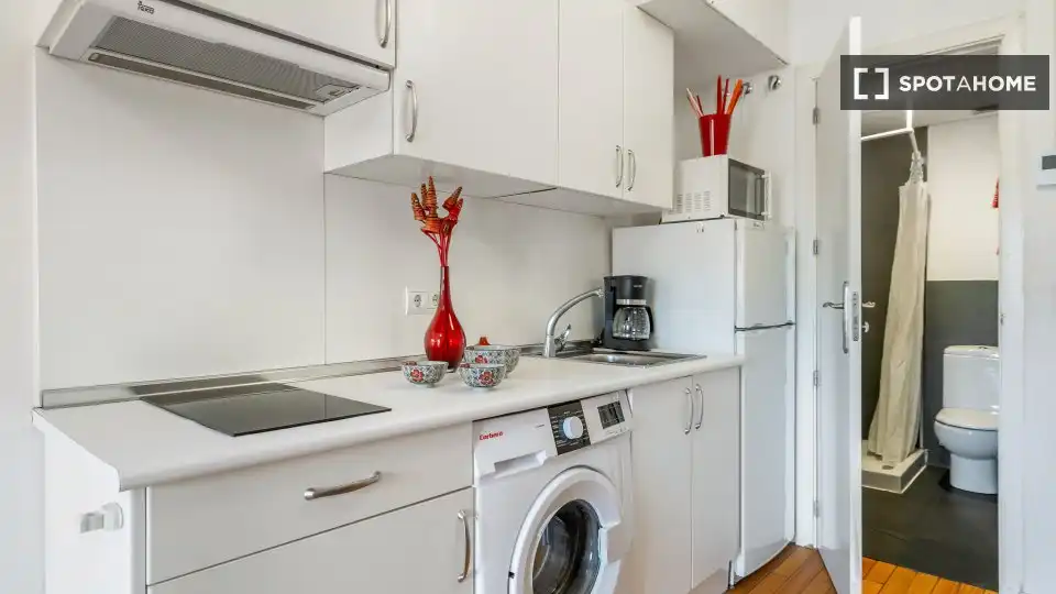 Appartamento con terrazza in affitto a Latina, imagen 14