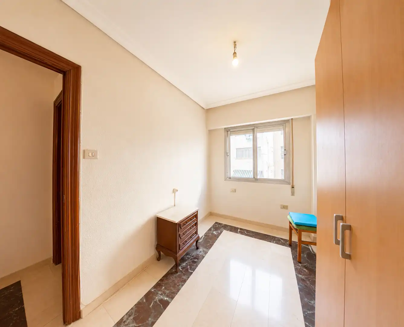 Habitación de Piso en venta en Murcia con Balcón