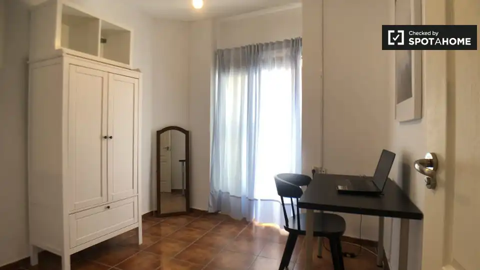 Habitació a Embajadores - Lavapiés