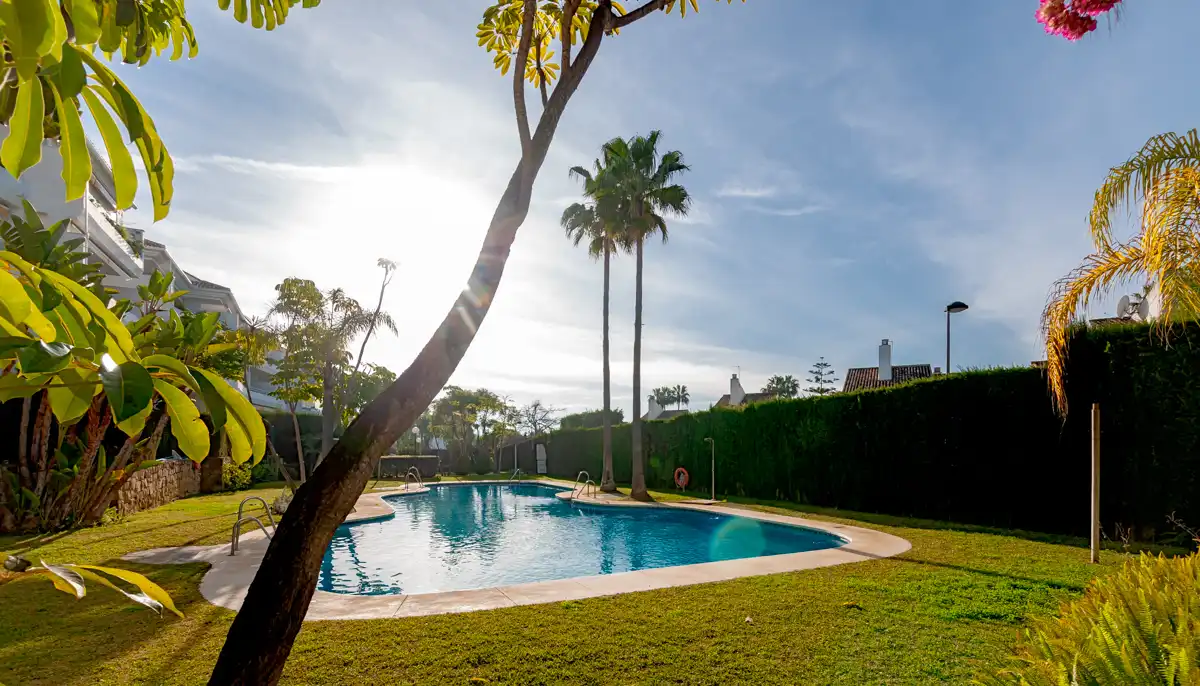 Piscina de Piso en venta en Marbella con Piscina