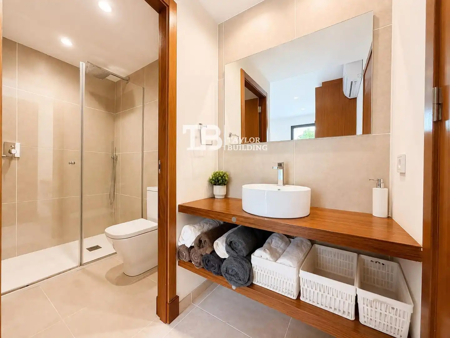 Bathroom of Flat for sale in  Palma de Mallorca  with Air Conditioner, Heating and Private garden