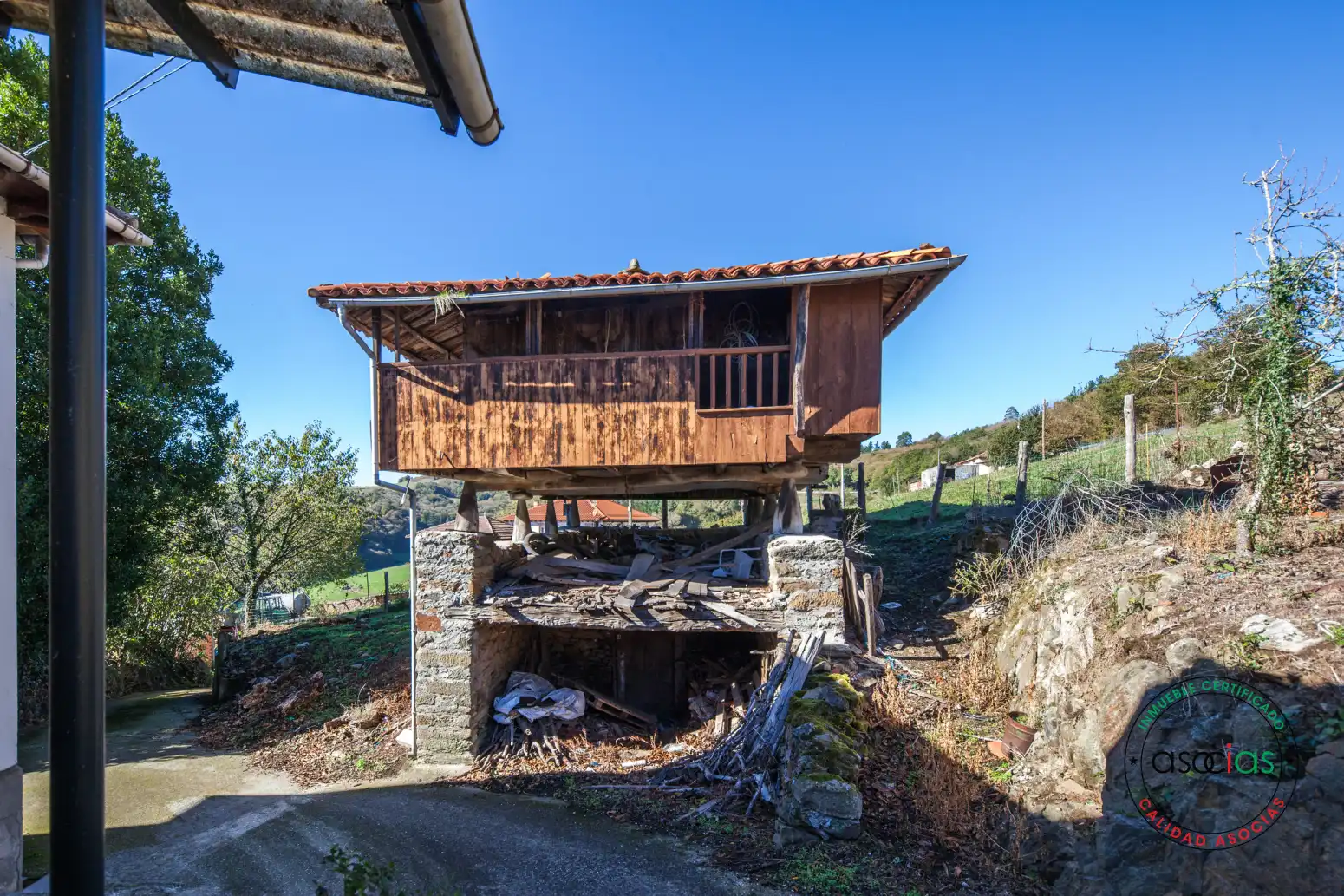 Vista exterior de Casa o chalet en venta en Tineo con Calefacción, Jardín privado y Terraza