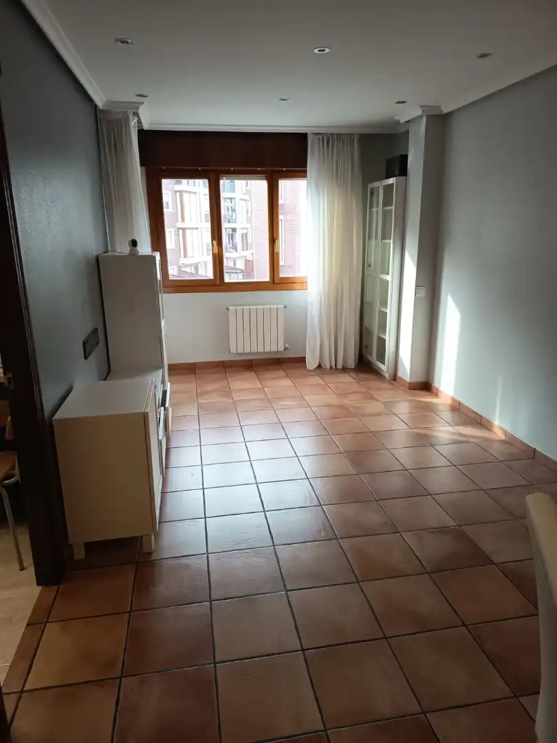 Sala d'estar de Pis en venda en Voto amb Calefacció, Terrassa i Moblat