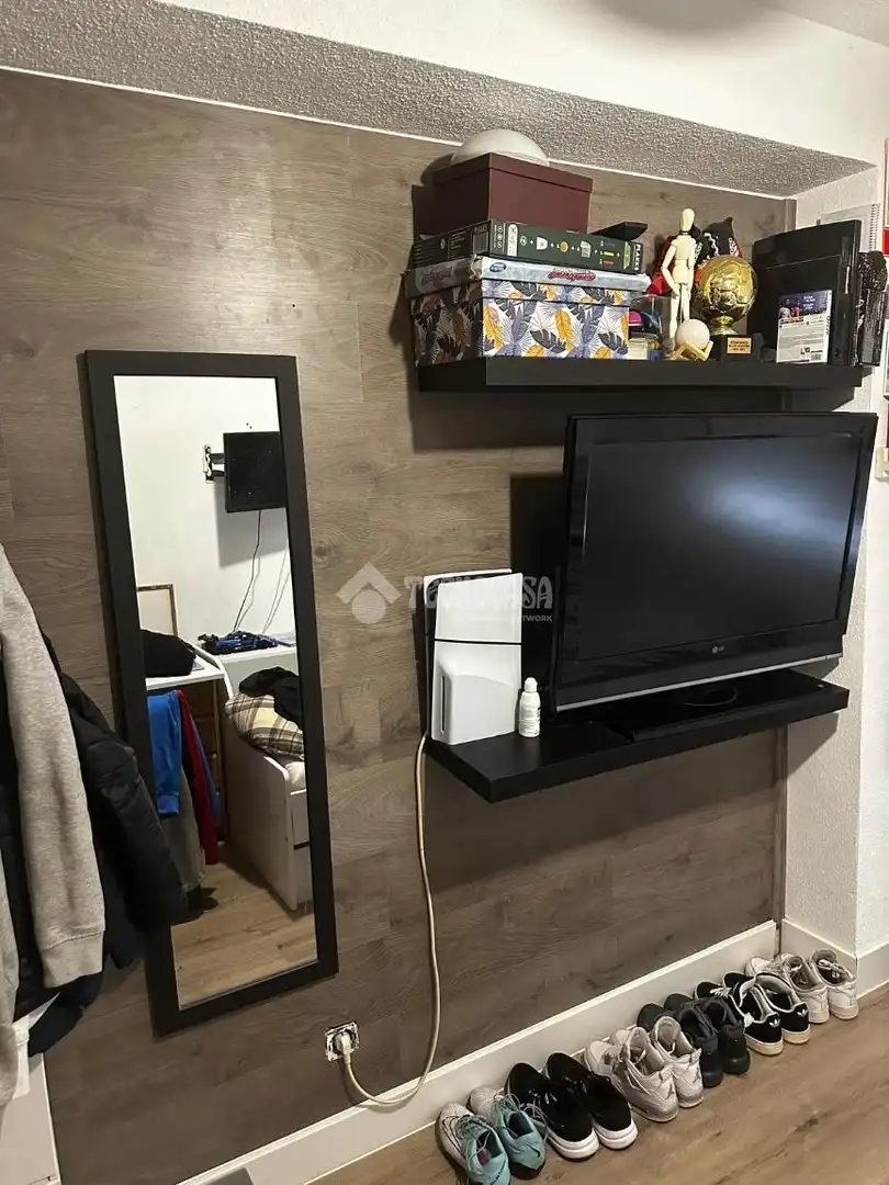 Habitación de Piso en venta en Fuenlabrada con Terraza y Piscina comunitaria