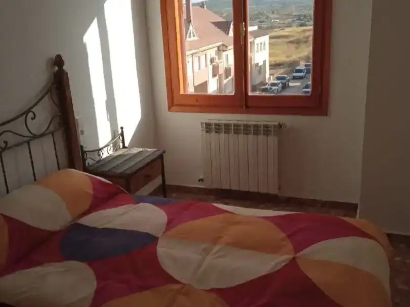 Dormitori de Pis en venda en Requena amb Balcó