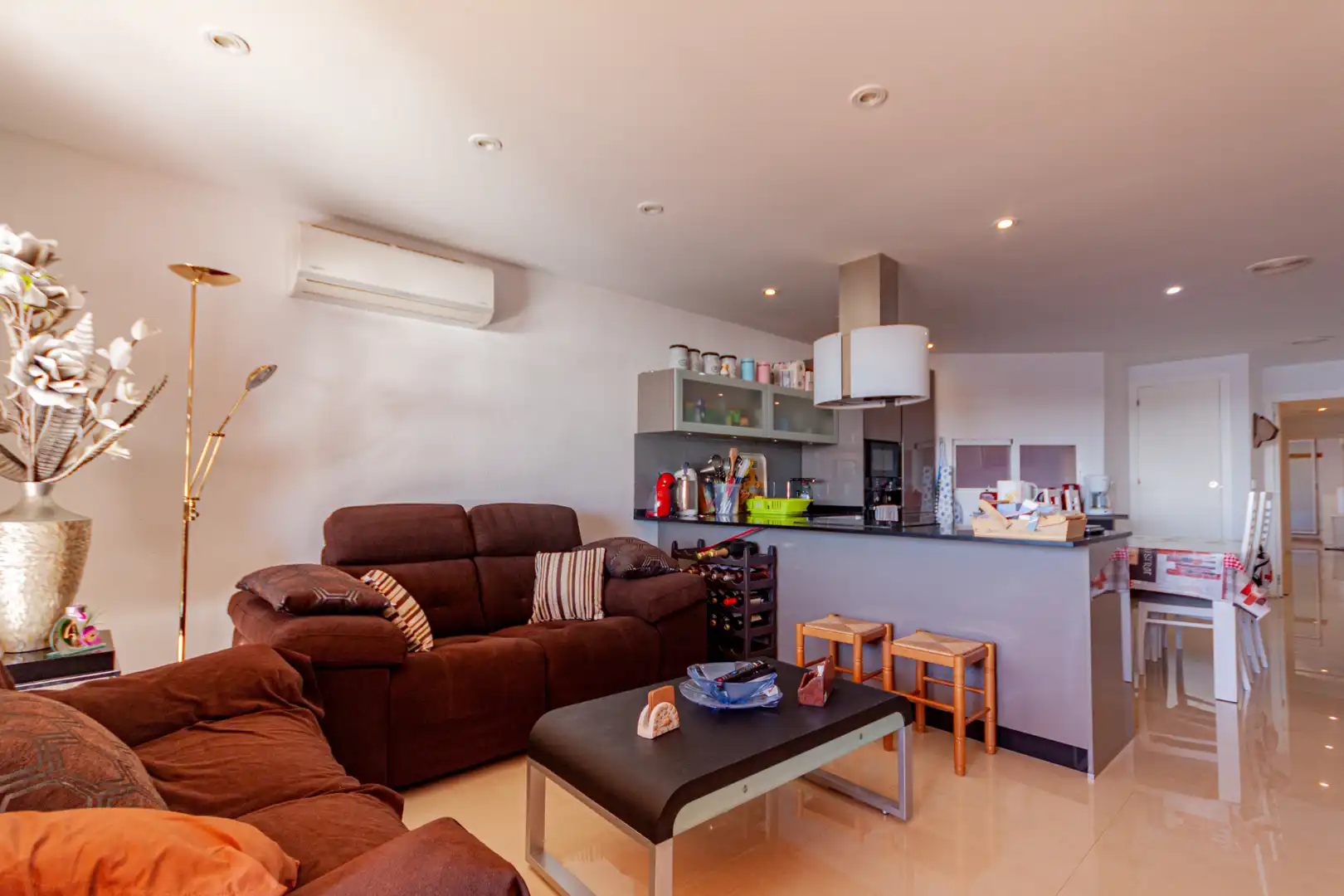 Wohnzimmer von Wohnungen zum Verkauf in La Manga del Mar Menor mit Klimaanlage, Heizung und Terrasse