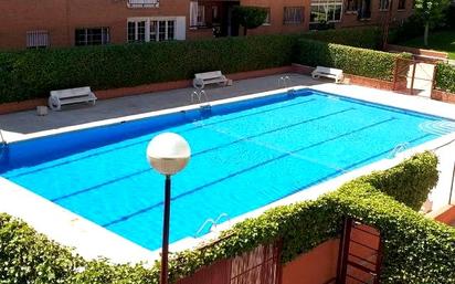 Swimming pool of Planta baja for sale in Alcobendas  with Heating, Storage room and Community pool