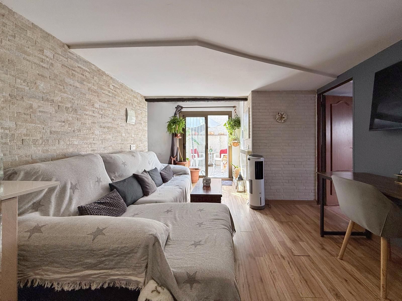 Living room of Single-family semi-detached for sale in Santa Oliva  with Heating, Terrace and Storage room