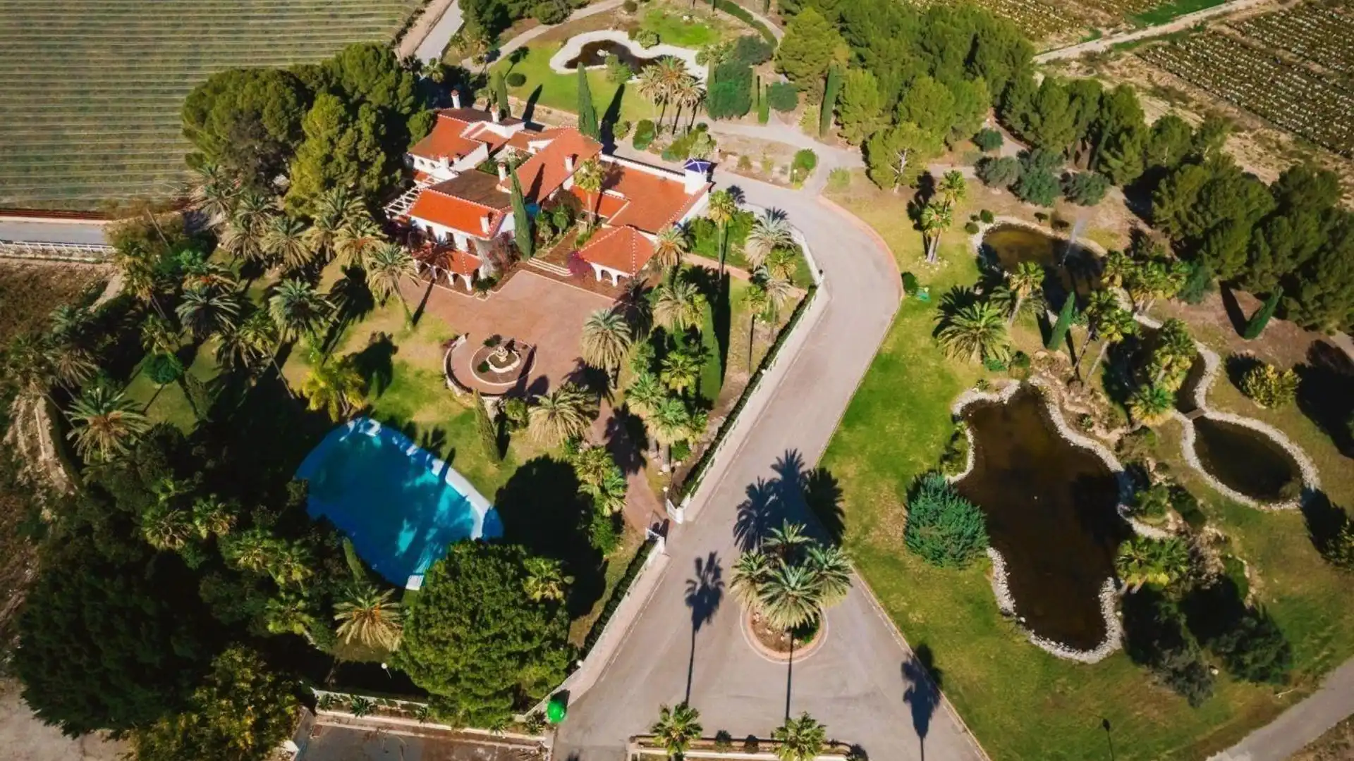 Exterior view of Country homes for sale in Novelda  with Air Conditioner, Private garden and Terrace