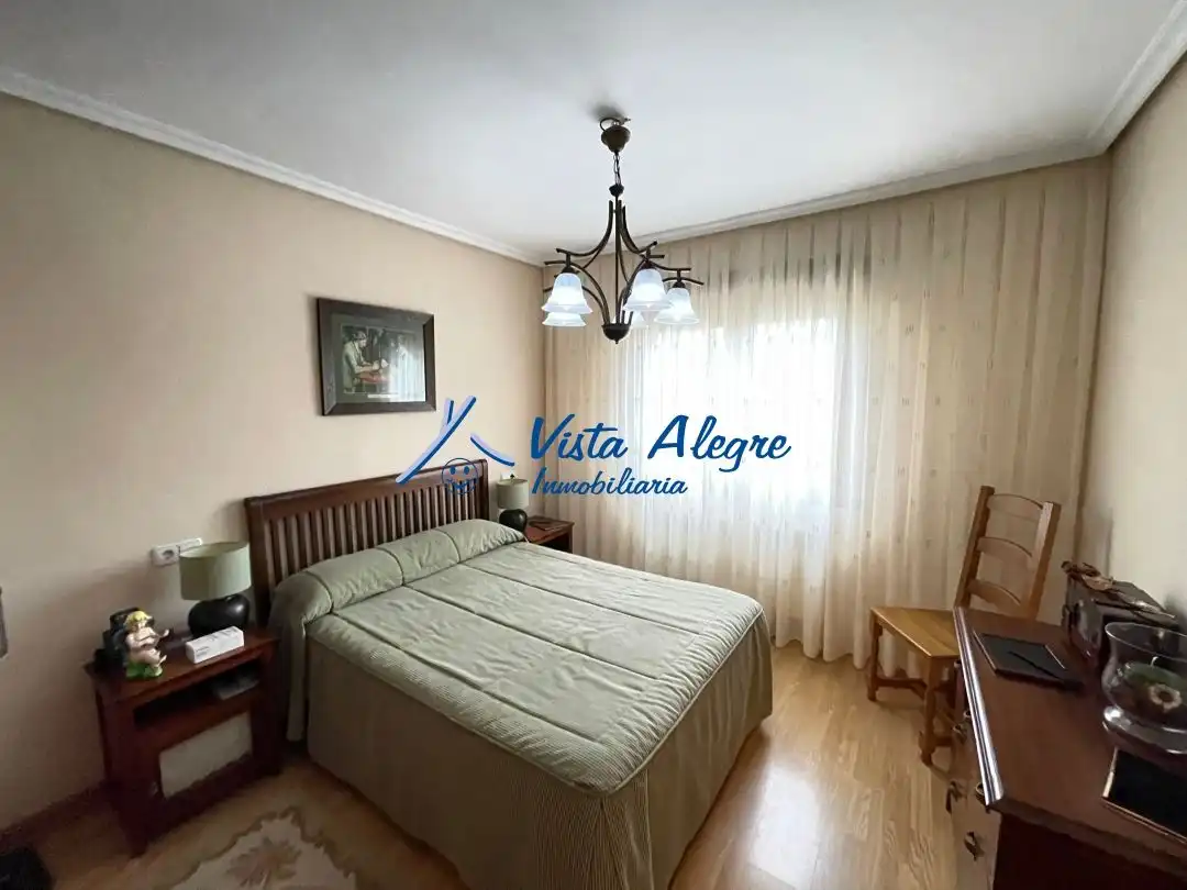 Habitación de Casa o chalet en venta en Cuzcurrita de Río Tirón con Calefacción, Jardín privado y Terraza