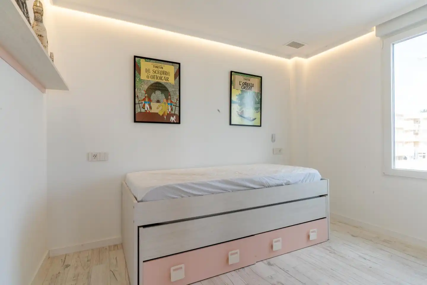 Schlafzimmer von Wohnung zum Verkauf in Santa Pola mit Klimaanlage, Heizung und Terrasse