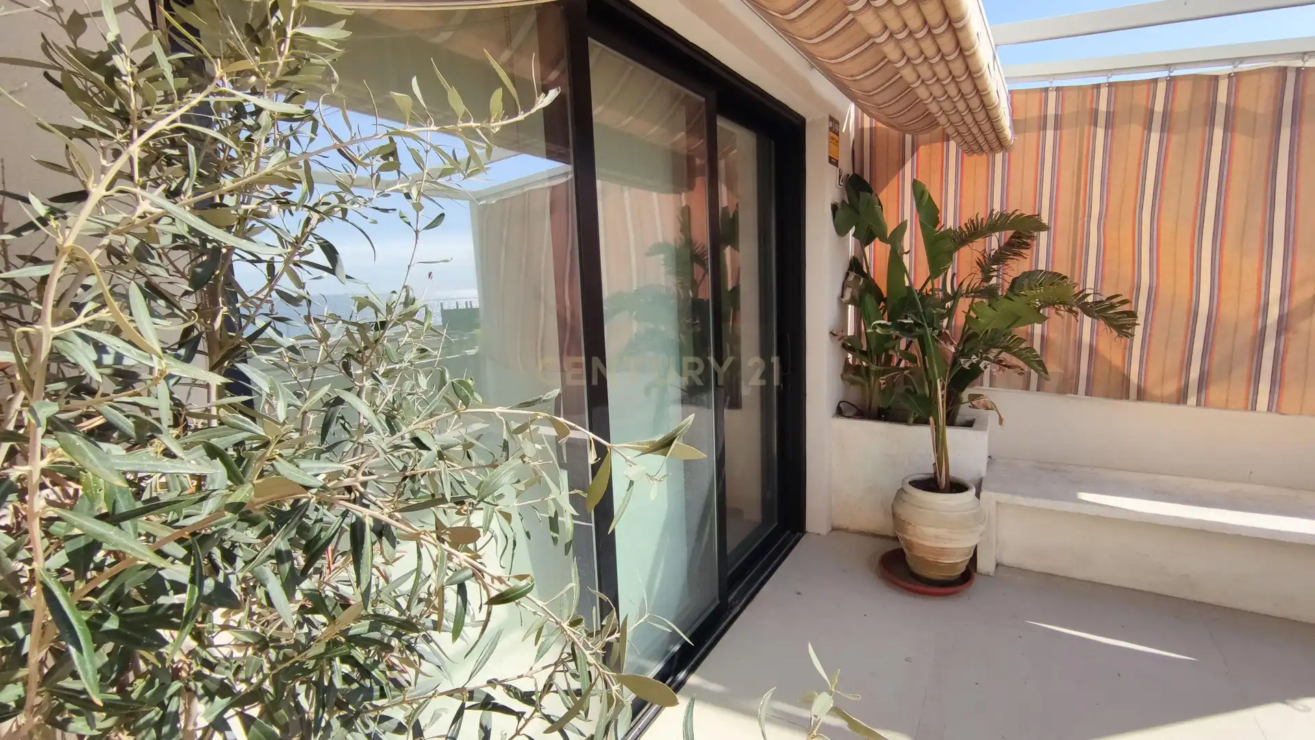 Terraza de Piso de alquiler en Rincón de la Victoria con Aire acondicionado y TV