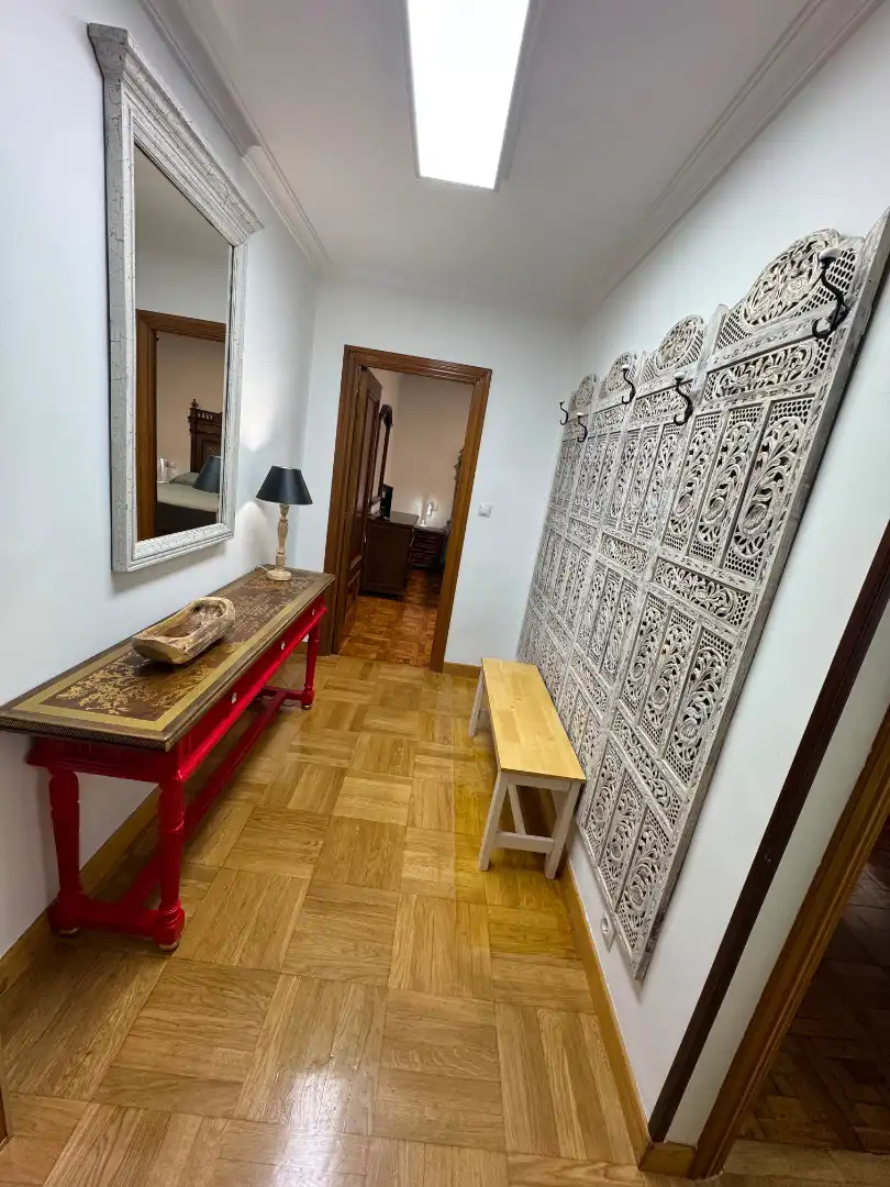Wohnung zur Miete in Oviedo  mit Heizung, Parkett und Möbliert