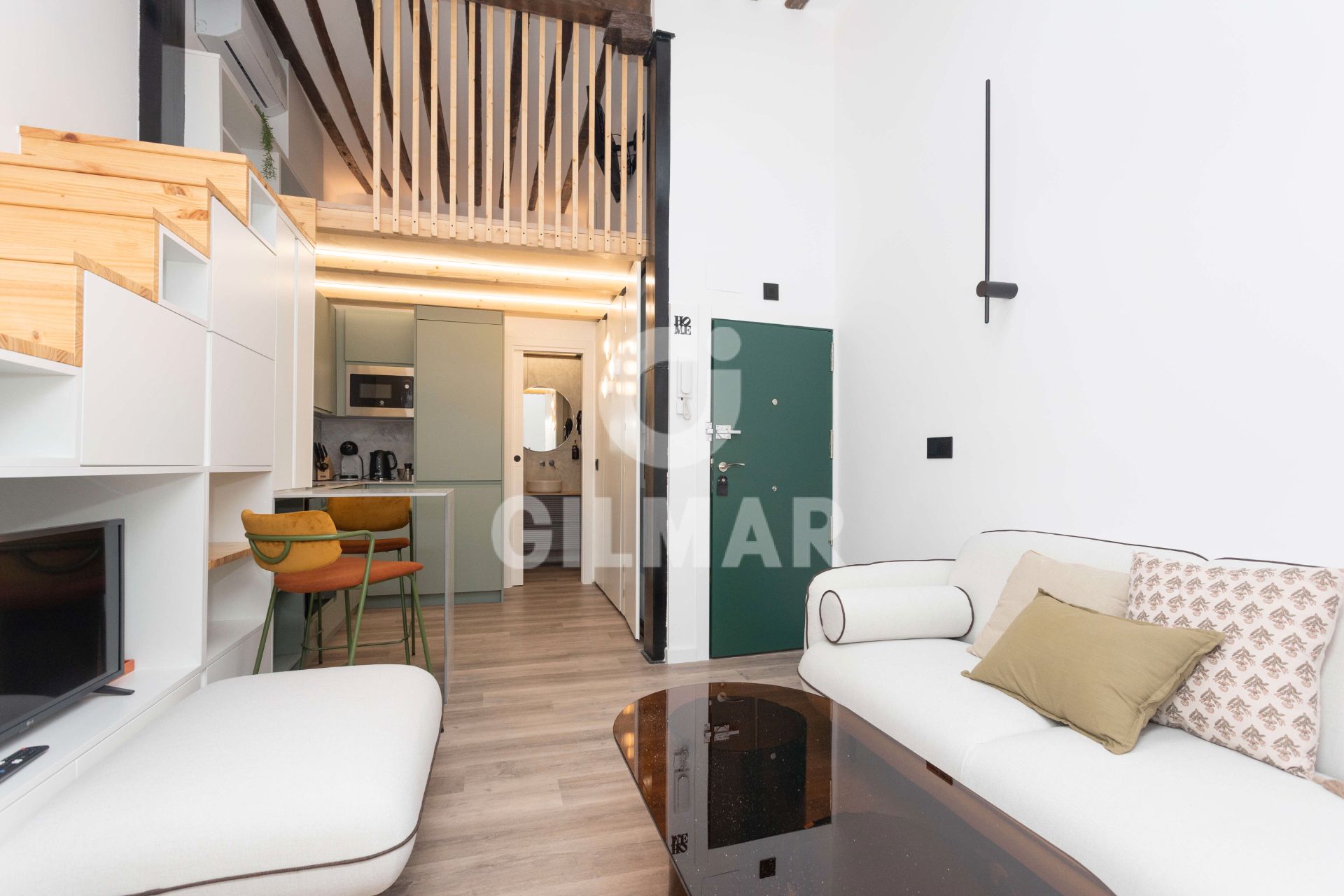 Sala d'estar de Pis en venda en  Madrid Capital amb Aire condicionat, Calefacció i Moblat