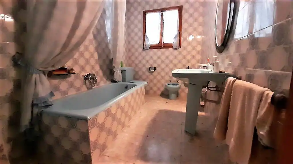 Baño de Casa o chalet en venta en La Roda con Calefacción, Terraza y Trastero