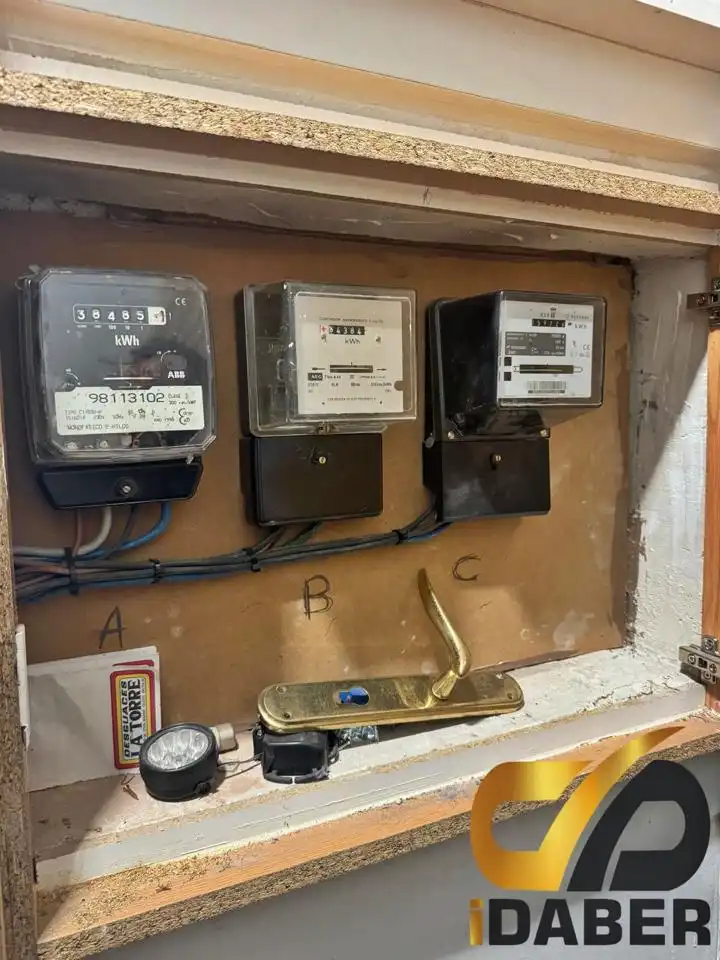Edificio en venta en Carranque