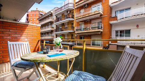 Foto 2 de Casa adosada en venda a Calle Joan Maragall, Mercat, Rubí