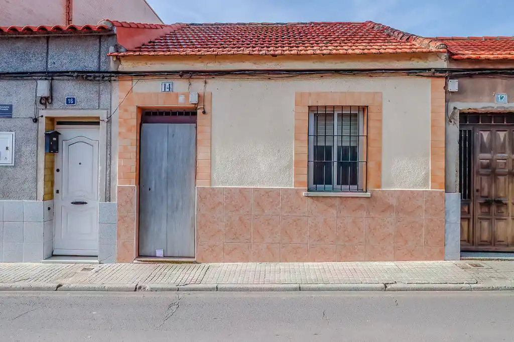 Vista exterior de Casa o xalet en venda en Puertollano