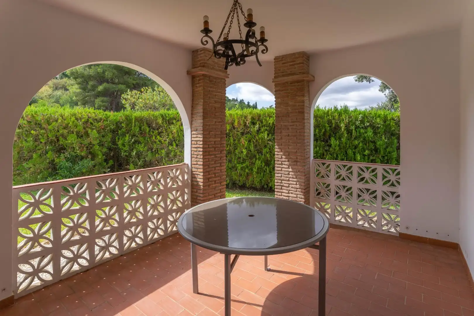 Terrasse von Haus oder Chalet zum Verkauf in Alhaurín El Grande mit Klimaanlage, Privatgarten und Terrasse