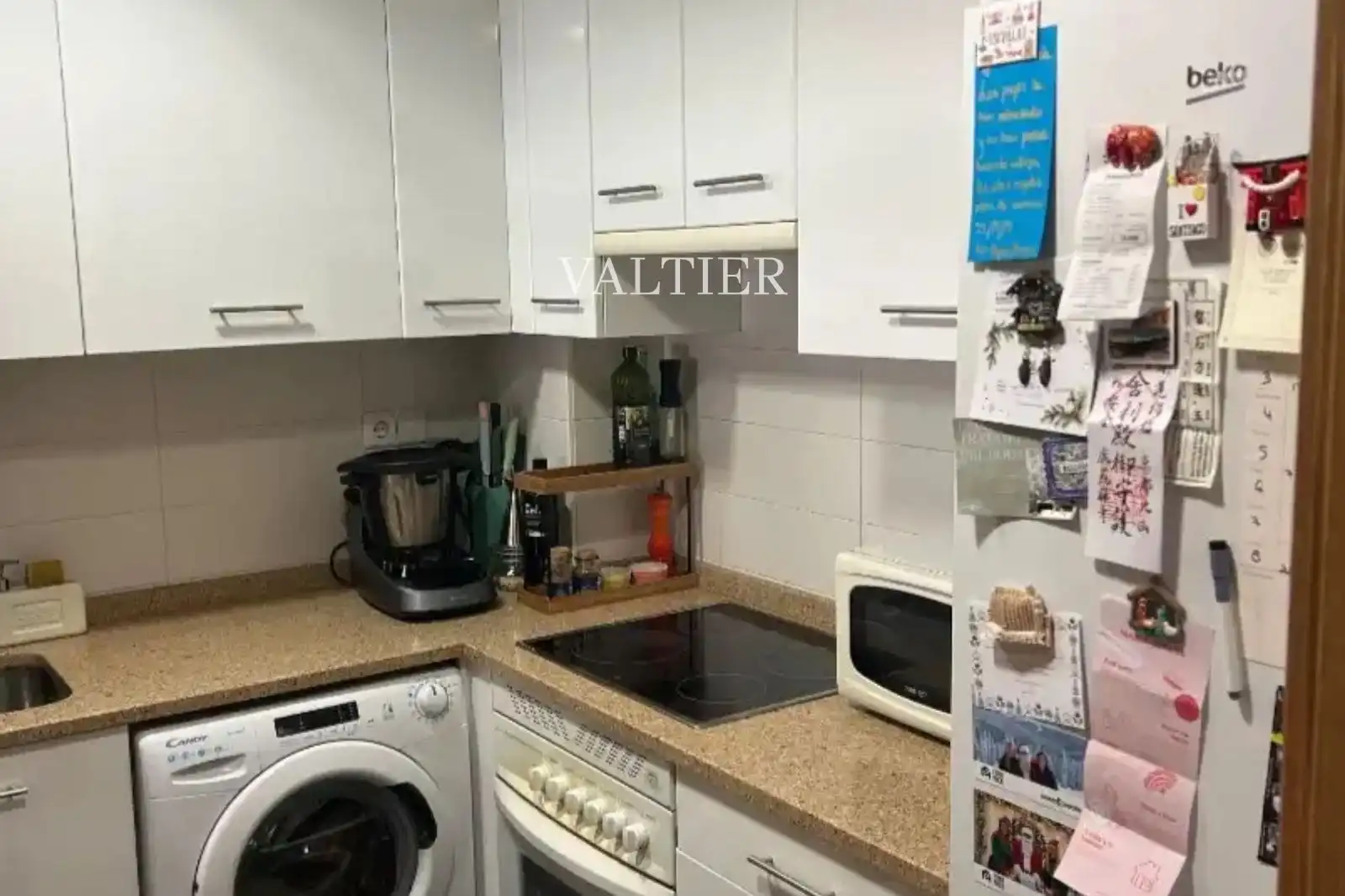 Cuina de Àtic de lloguer en Madrid amb Aire condicionat i Terrassa