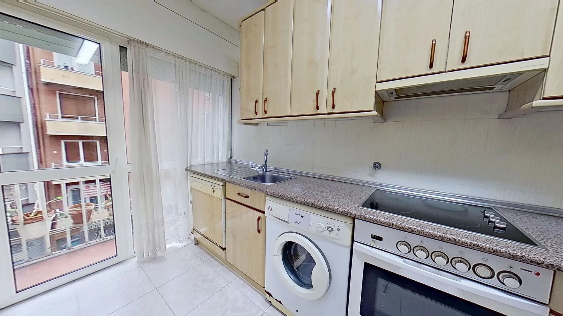 Cuina de Pis en venda en Bilbao  amb Calefacció