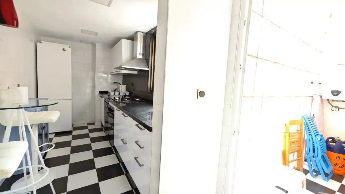 Kitchen of Flat for rent in Elche / Elx  with Air Conditioner, Heating and Parquet flooring