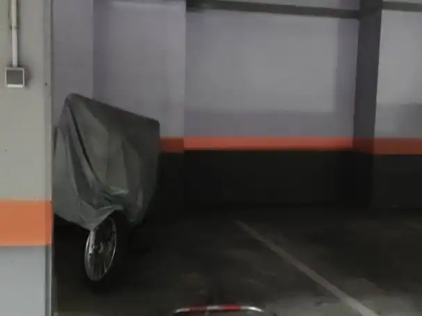 Parking of Garage for rent in Madrid