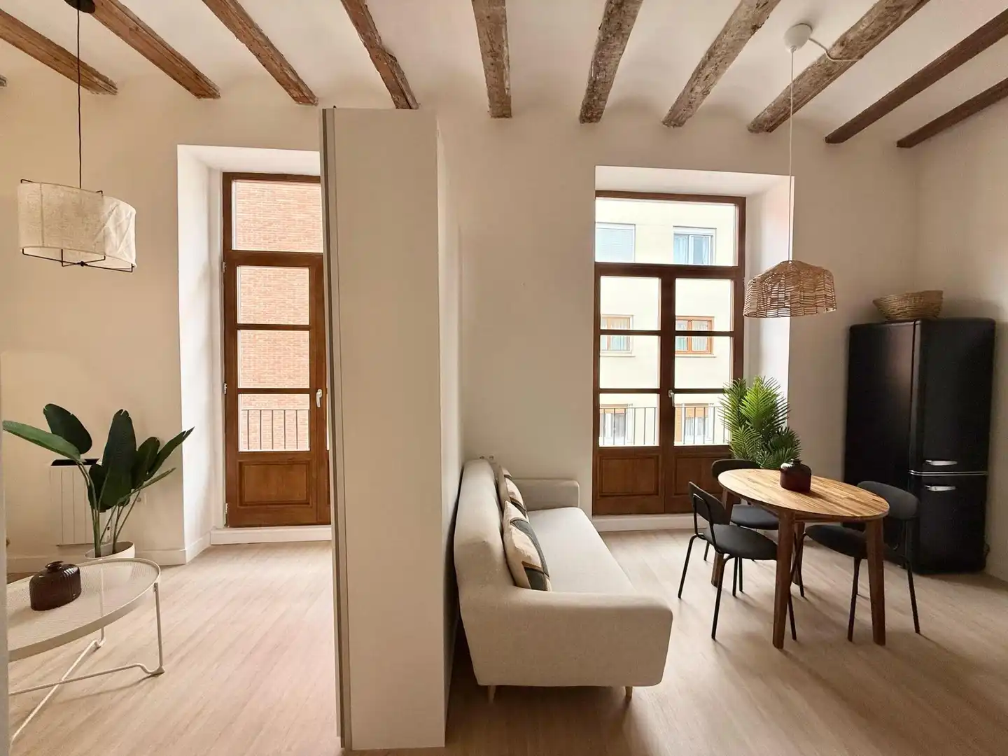 Sala d'estar de Pis en venda en Valencia amb Calefacció, Parquet i Moblat