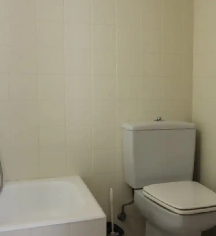 Badezimmer von Maisonette zum Verkauf in Figueres mit Heizung, Terrasse und Abstellraum