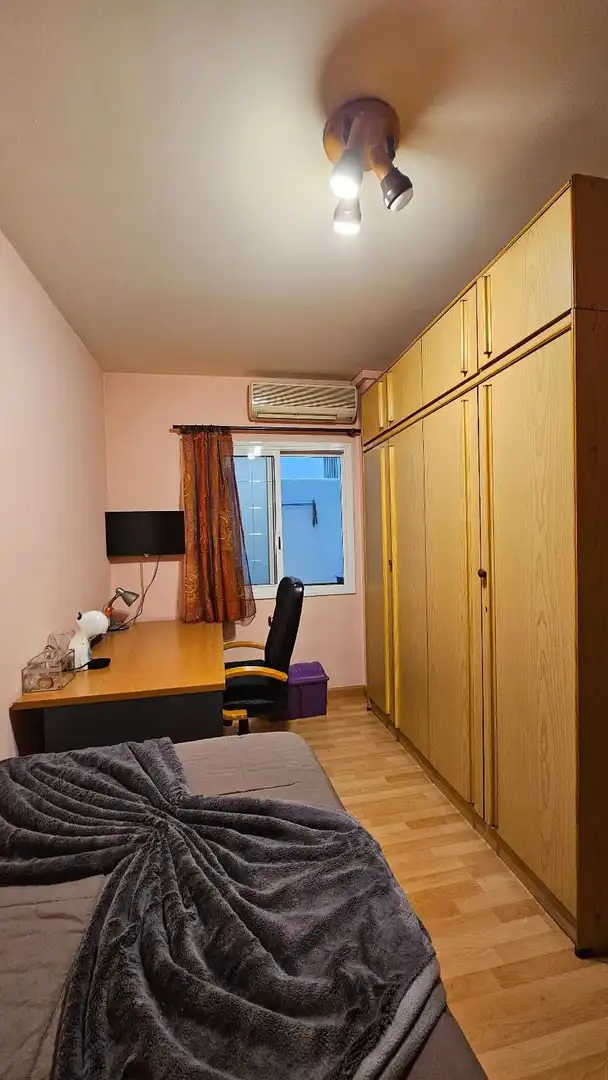 Habitación de Piso en venta en Barcelona con Aire acondicionado, Terraza y Amueblado