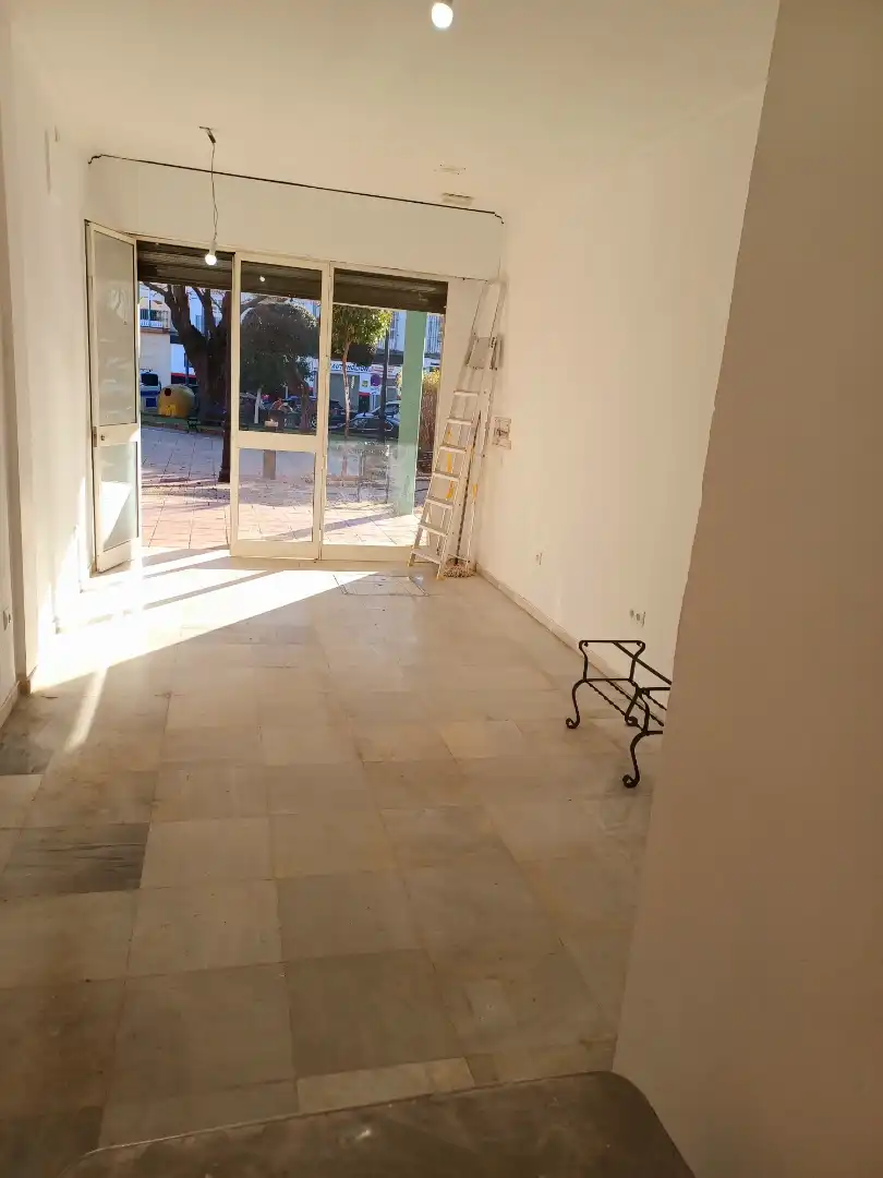 Commercial properties for sale in Umbrete