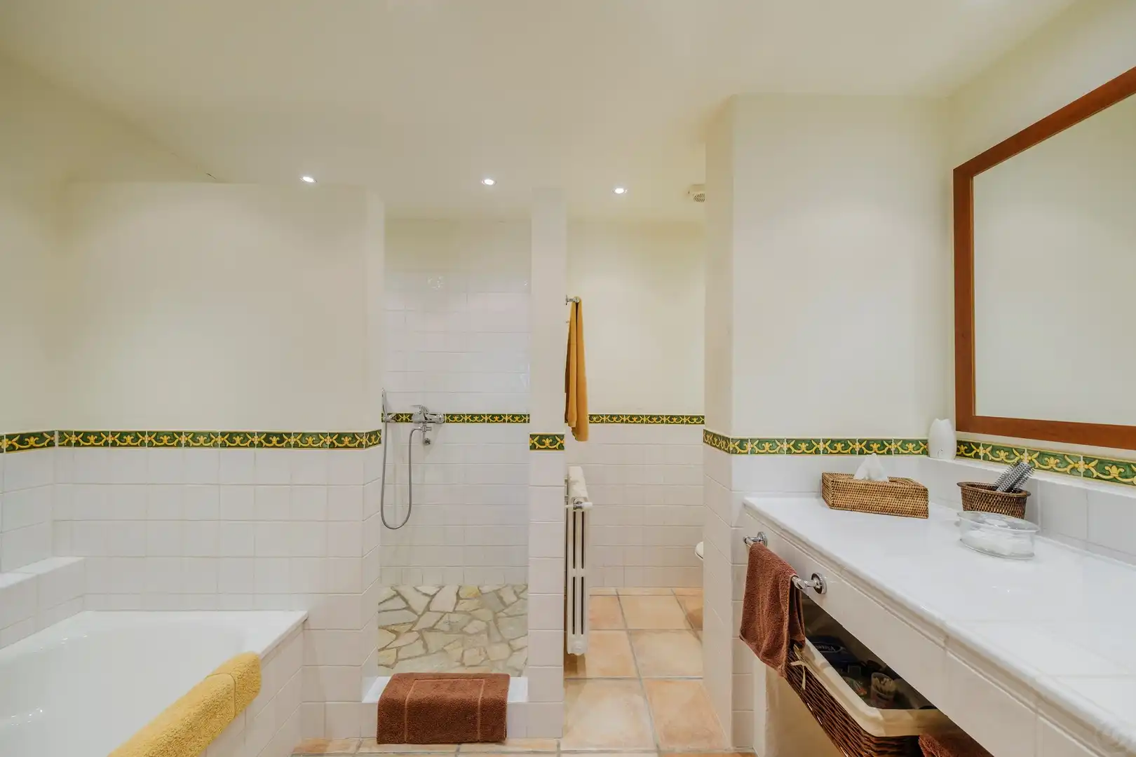 Bathroom of Houses for sale in Santa Cristina d'Aro  with Air Conditioner, Heating and Storage room