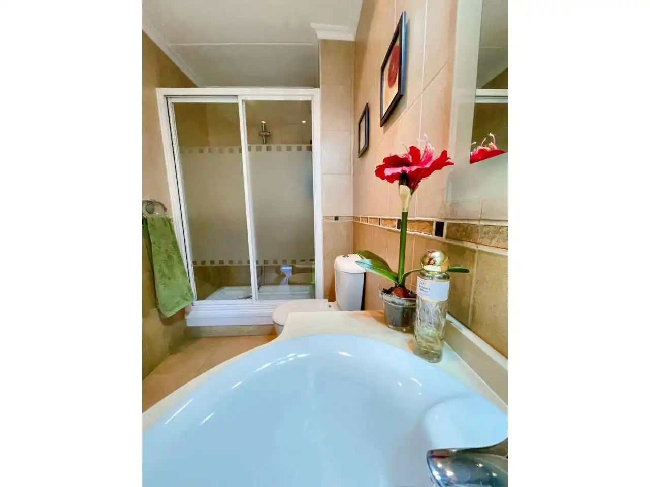 Bathroom of Flat for sale in Cerdanyola del Vallès  with Heating, Furnished and Balcony