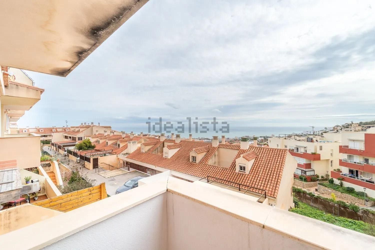 Vista exterior de Pis en venda en Benalmádena amb Aire condicionat i Piscina comunitària