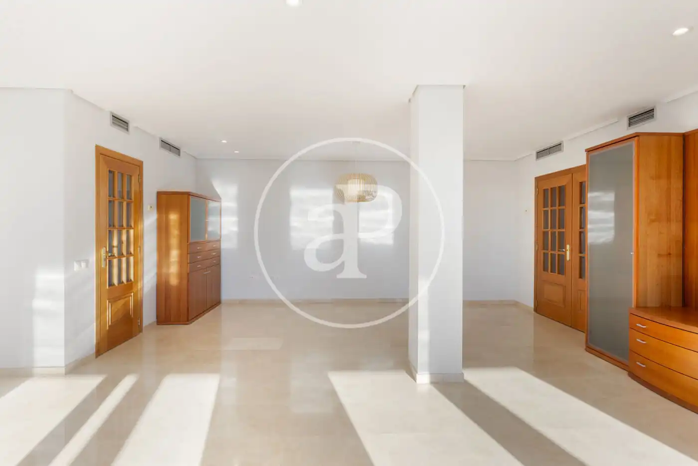 Living room of Flat for sale in Valencia  with Air Conditioner, Heating and Private garden