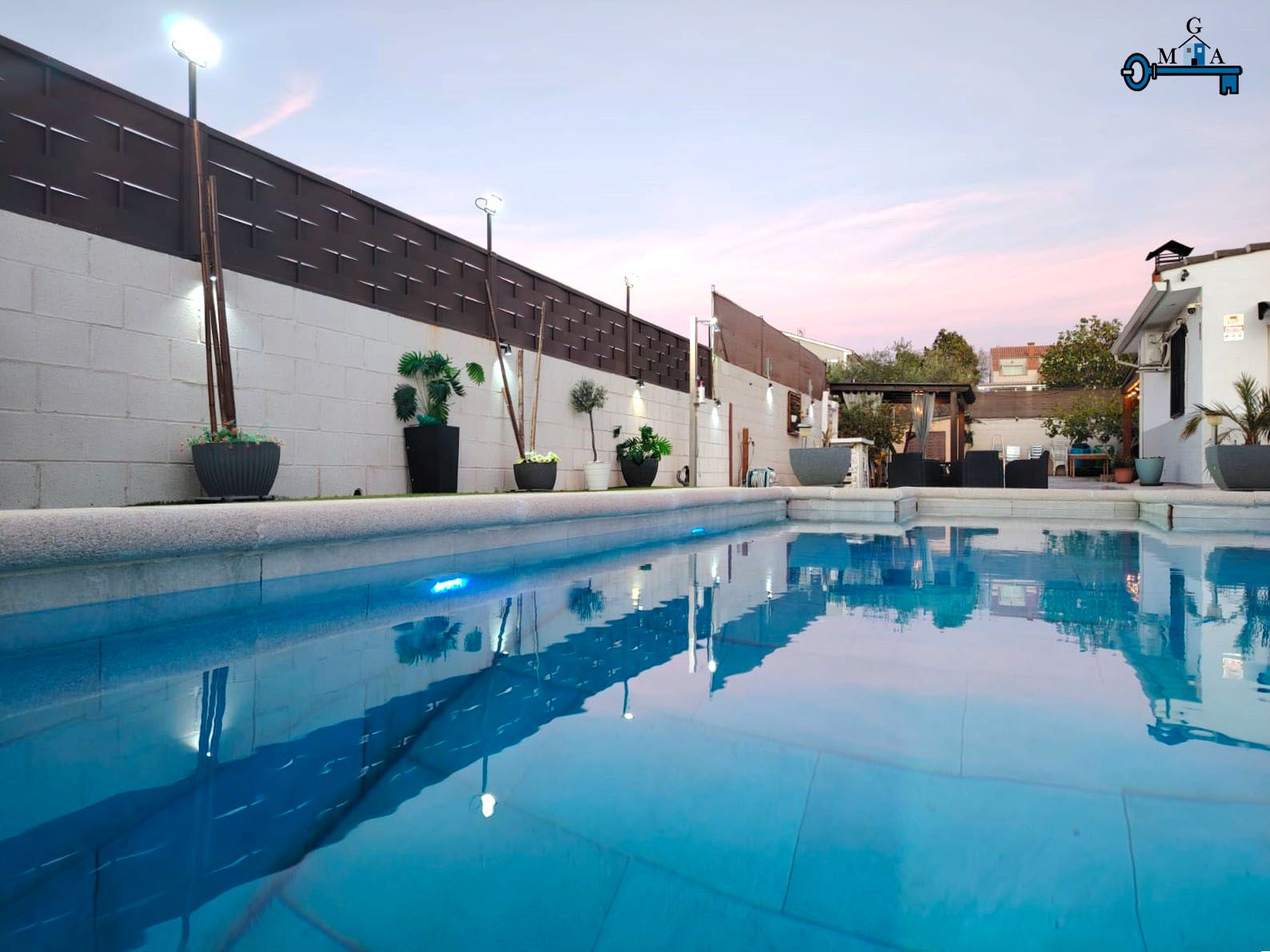 Swimming pool of House or chalet for sale in Palomeque  with Air Conditioner, Heating and Private garden