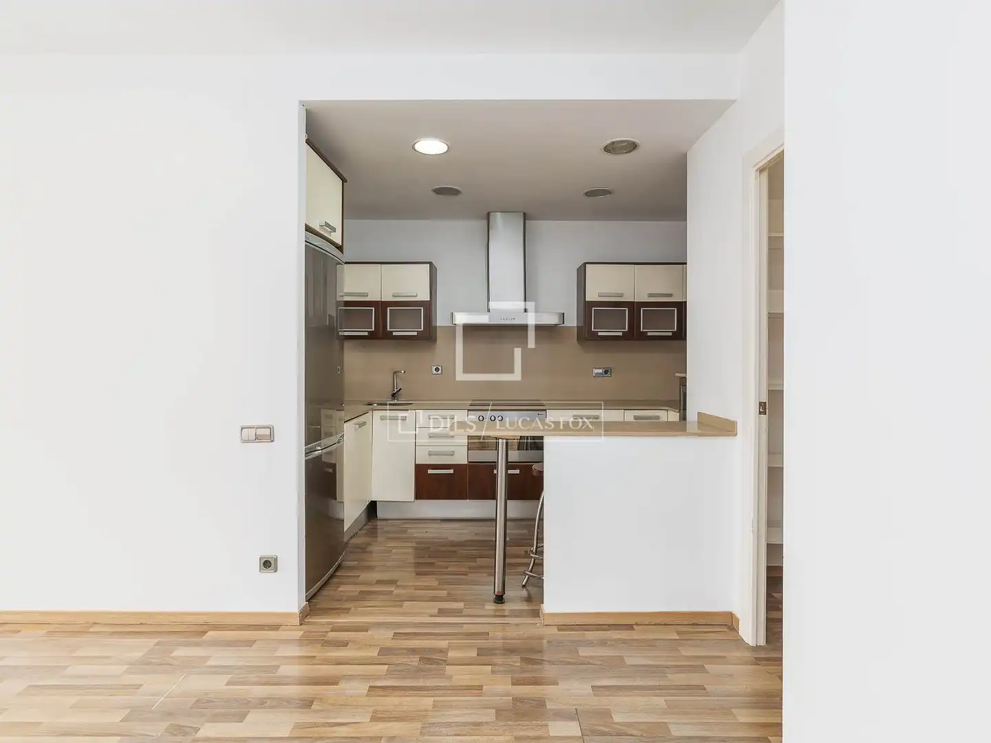 Cuina de Pis en venda en Barcelona amb Aire condicionat, Calefacció i Terrassa