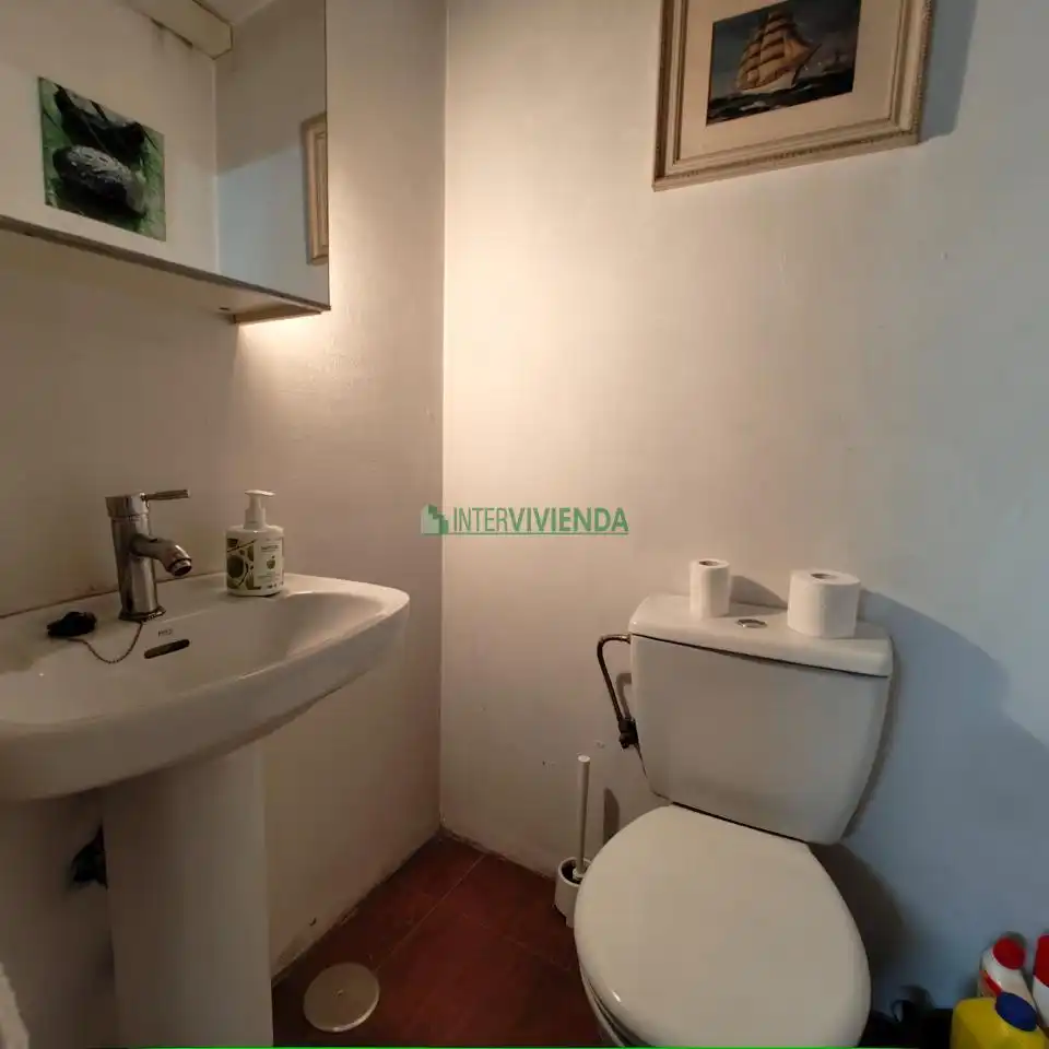 Baño de Casa adosada en venta en Vigo  con Calefacción, Terraza y Trastero