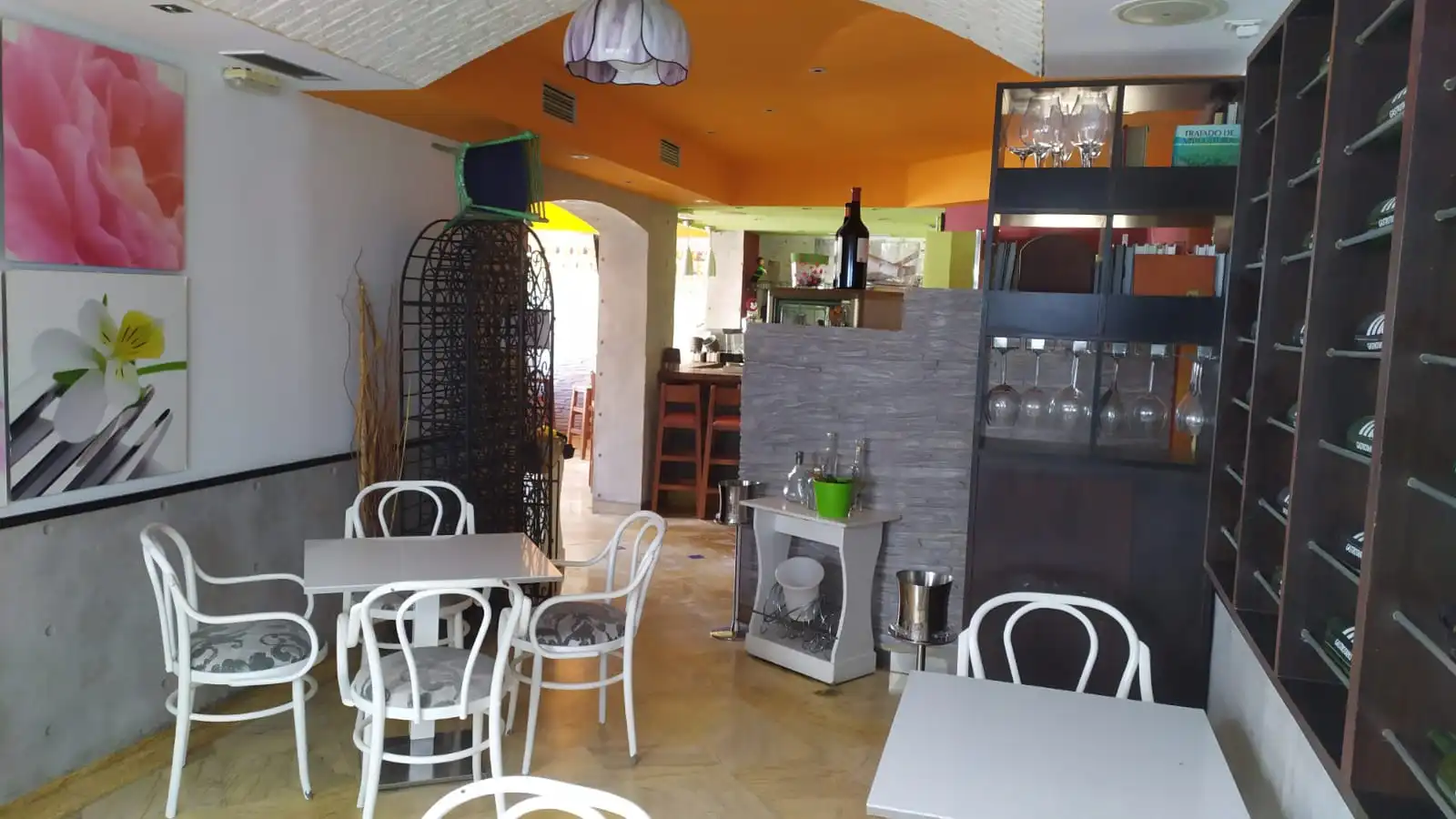 Geschaftsraum zur Miete in Nerja mit Klimaanlage, Heizung und Terrasse