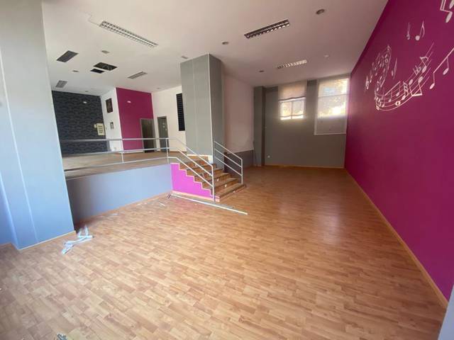 Local comercial en Alquiler en Parquesol