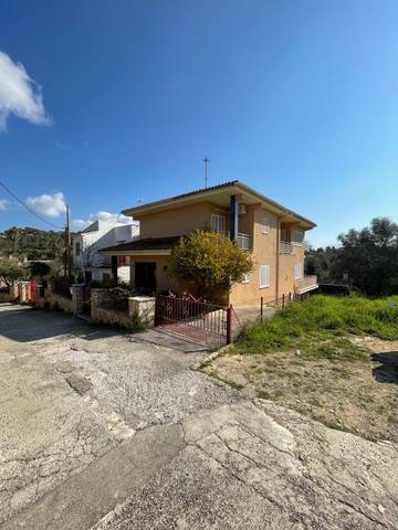 Casa-chalet en Venta en Carrer VELA en Establiments