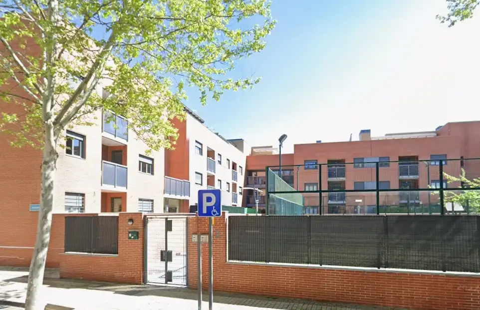 Vista exterior de Piso en venta en Yebes con Trastero