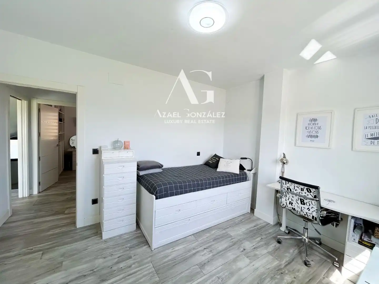 Bedroom of Houses for sale in Santander  with Heating, Private garden and Terrace