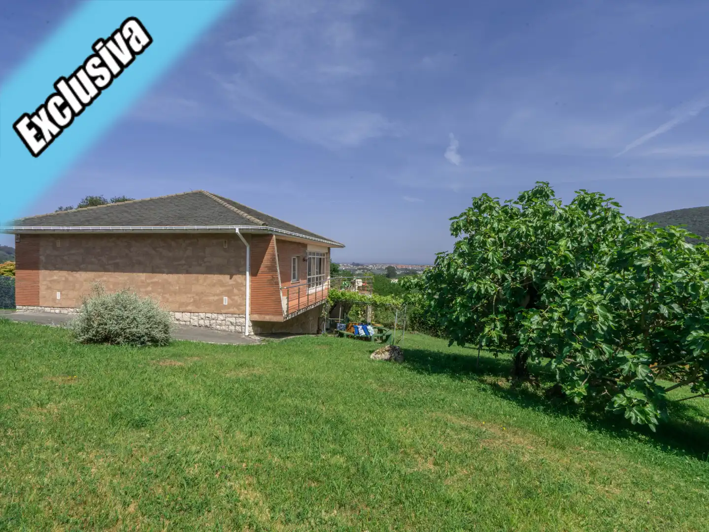 Vista exterior de Casa o chalet en venta en Arnuero con Calefacción, Jardín privado y Terraza
