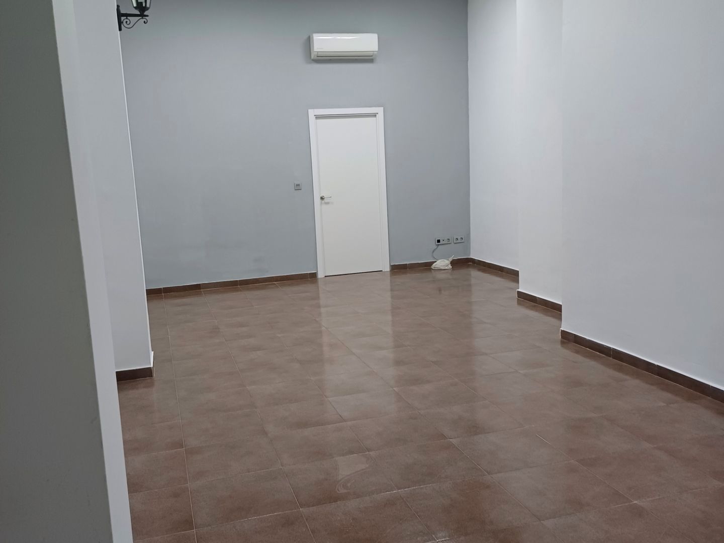 Premises to rent in Catarroja  with Air Conditioner and Heating