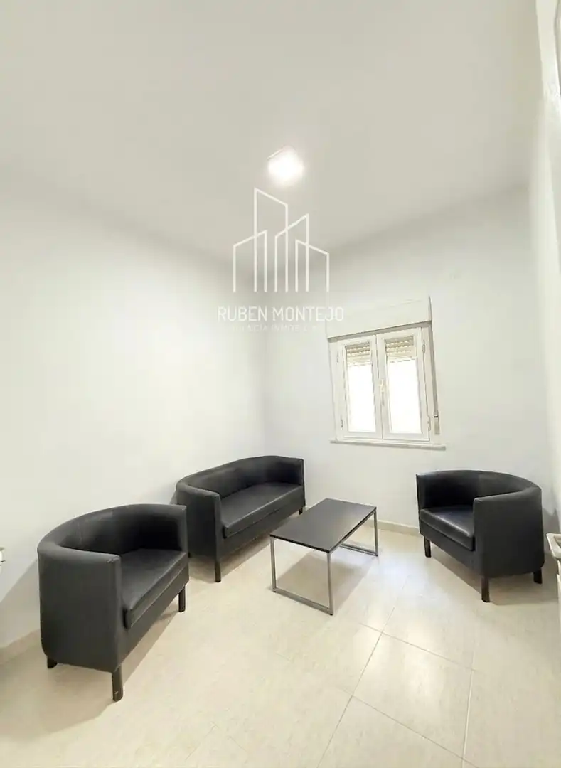 Living room of Flat for rent in Salamanca  with Heating, Terrace and Furnished