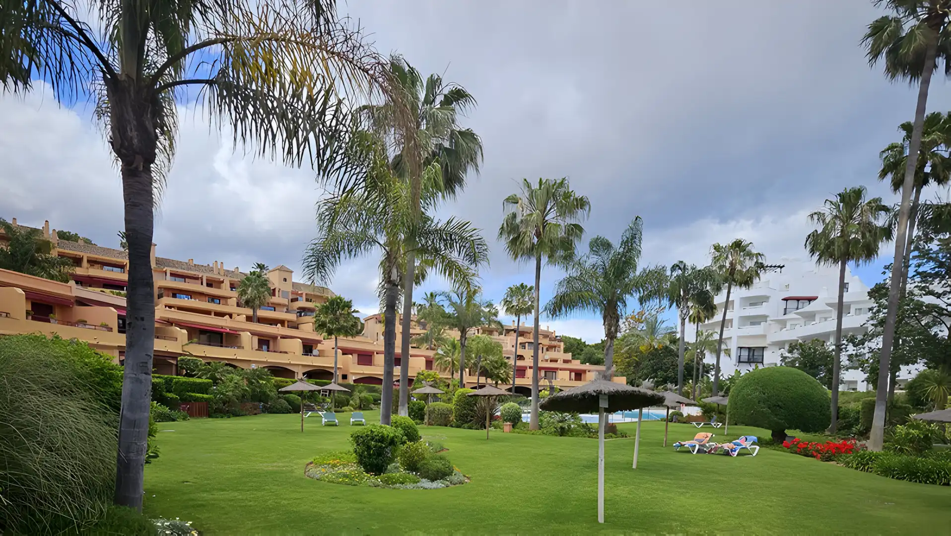 Àtic amb piscina en venda a Estepona Pueblo, imagen 44